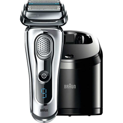 Electric Shaver with Cleaning Center